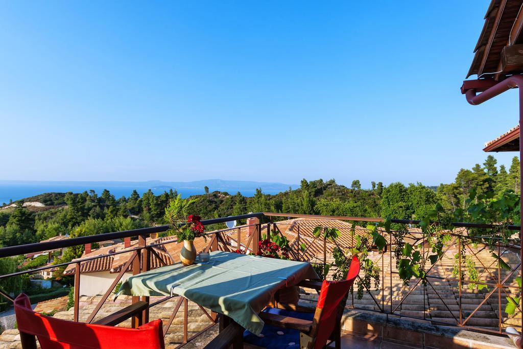Akritas Ef Zin Villas & Suites ปัลลูรี ภายนอก รูปภาพ
